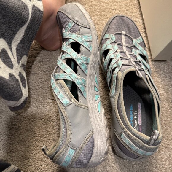 Sketchers water shoes - Picture 2 of 3